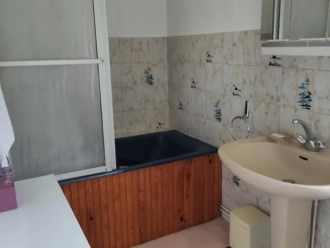 Bed & Breakfast D'hote A Rives En Seine 3*